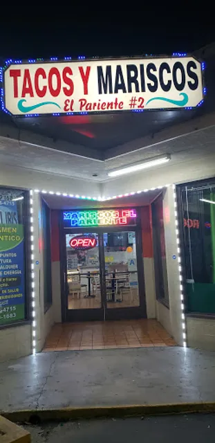 Tacos Y Mariscos El Pariente