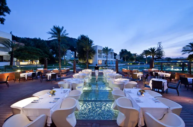 12 Nissia Restaurant