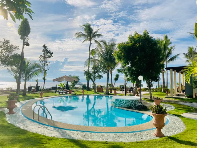 Cabilao Sunset Dive & Beach Resort