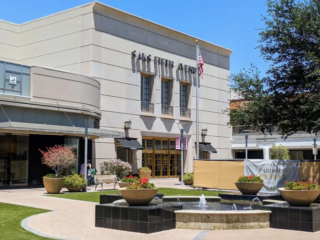 Saks Fifth Avenue