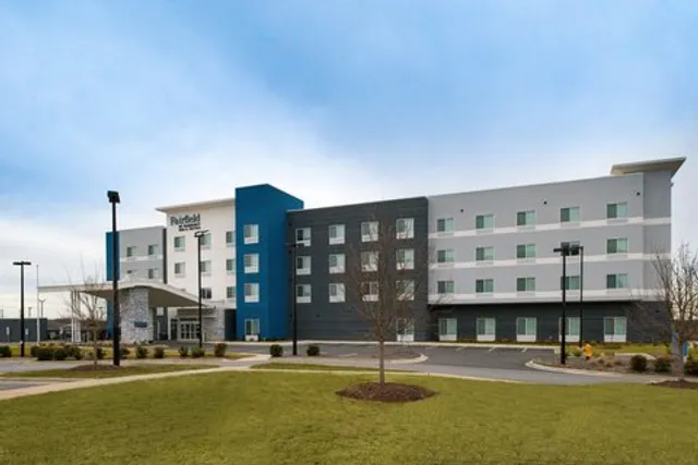 Fairfield by Marriott Inn & Suites Charlotte University Research Park