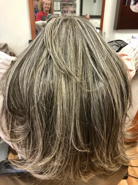 Luzia's Beauty Salon