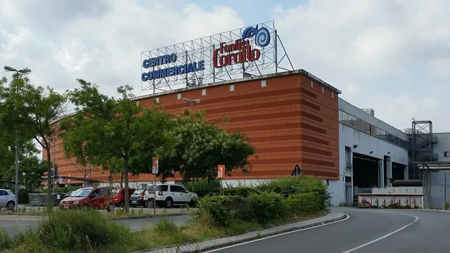 Centro Commerciale "Fonti del Corallo"