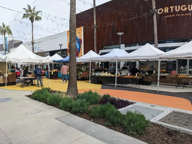 Downtown Long Beach Farmer's Market