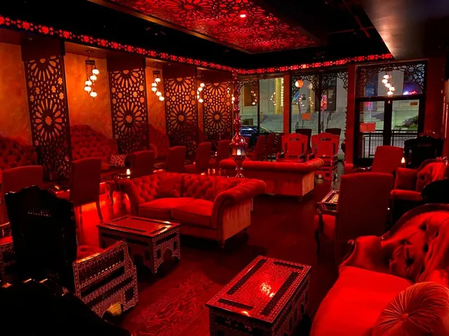 Amoré Lounge Cafe & Hookah