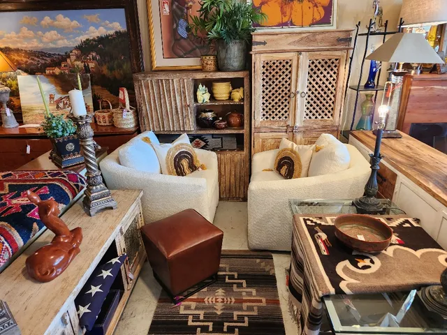 Rewind Consignment & Vintage