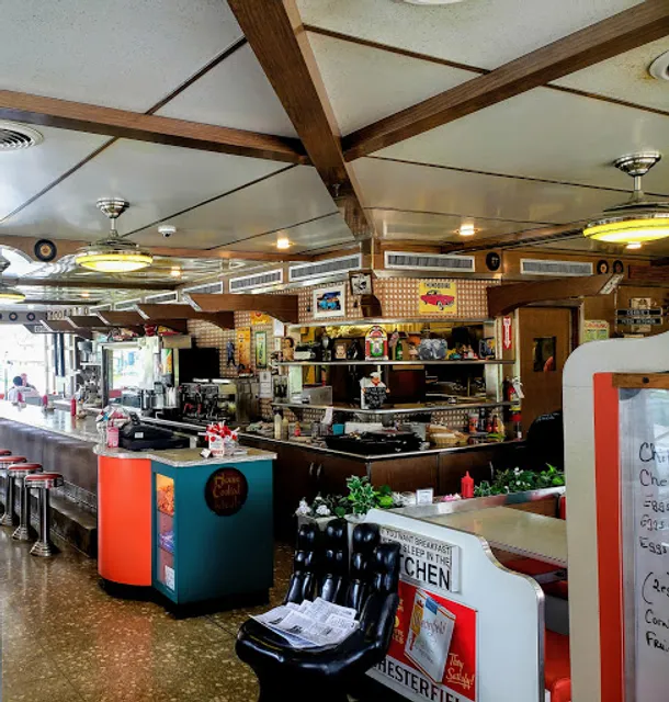 Connie's Diner