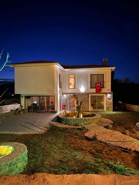 Emel Hanım konaklama & restaurant