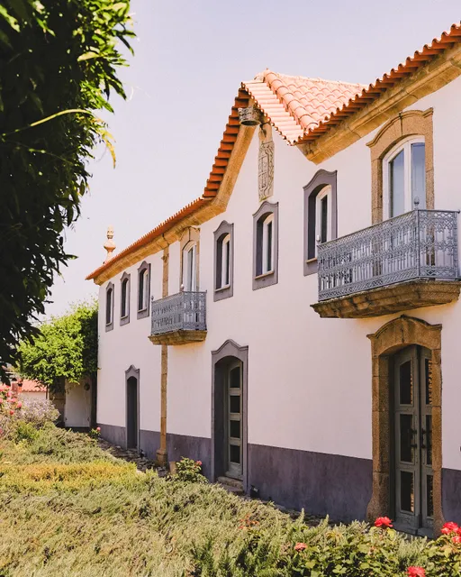 CASAL DE TRALHARIZ - TURISMO RURAL, LDA