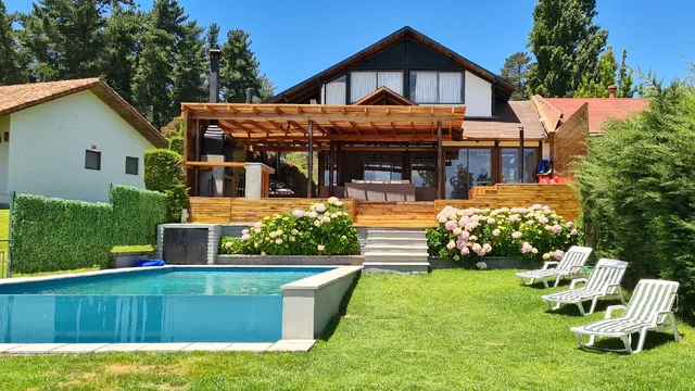 Orilla de Lago Rapel