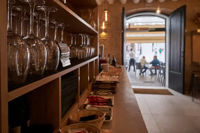 La Martina Tapas y Vinos