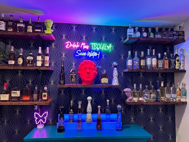 Santi’s West Ashley