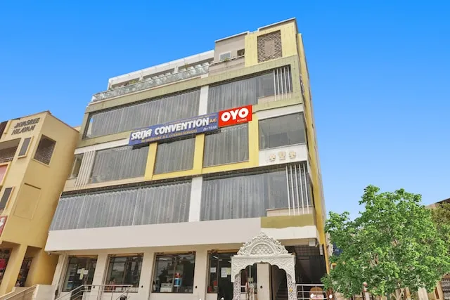 Hotel O Dk Reddy Square