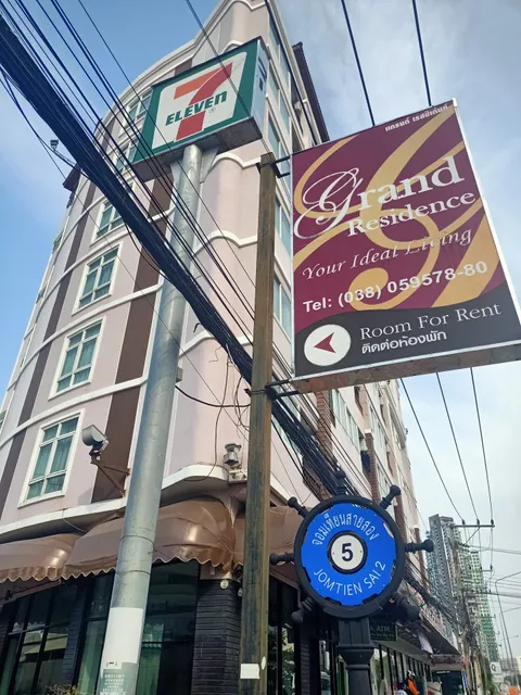 Grand Residence Hotel