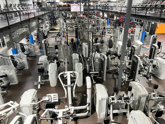 Four Seasons Fitness