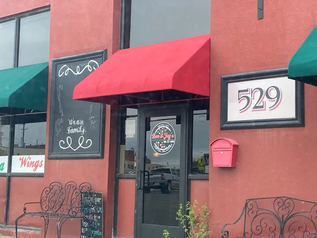 Ben & Jay's Pizzeria