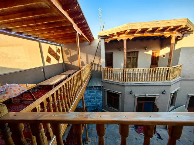 Oqilanur Guest House