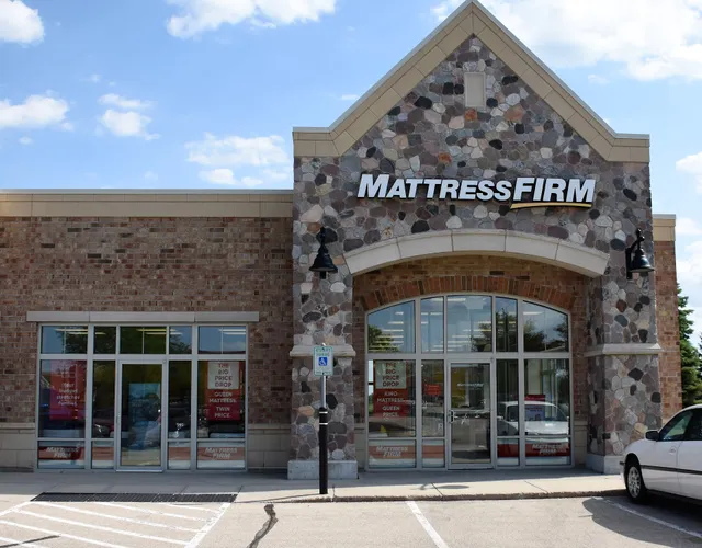 Mattress Firm Oconomowoc