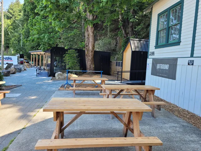 OUTBOUND STATION - O|S