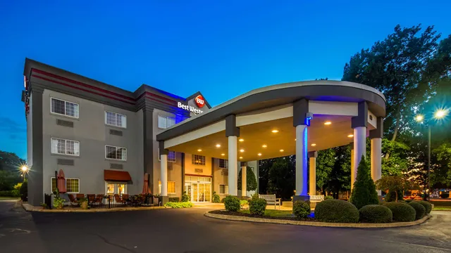 Best Western Plus Newport News Inn & Suites