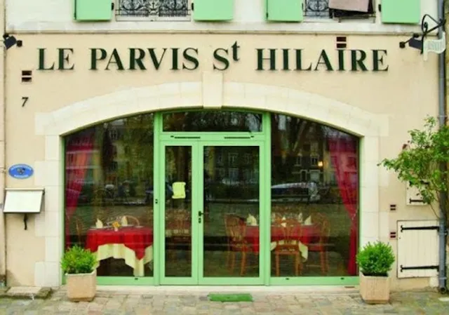 Le Parvis Saint Hilaire