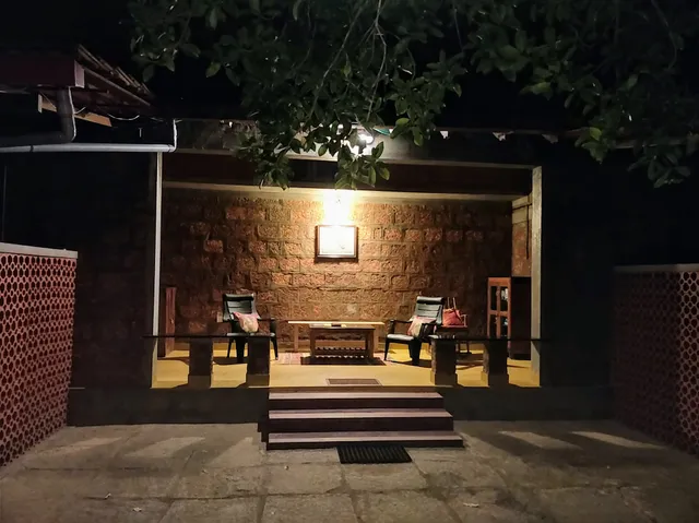 Three Wooded Acres - Homestay