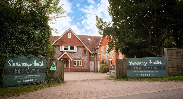 Stonehenge Hostel