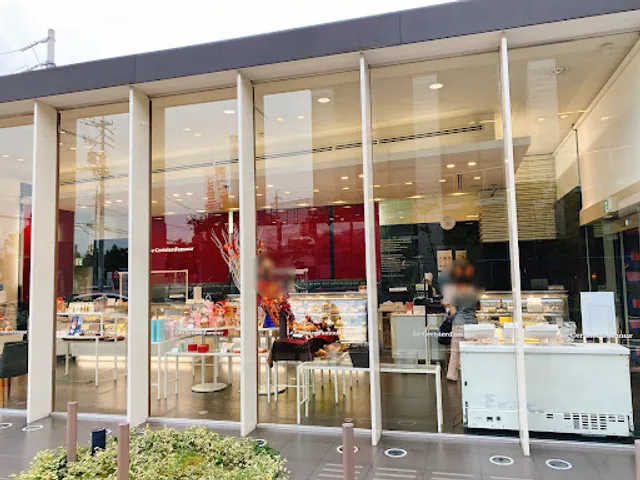 ル・スリジェダムール市橋店