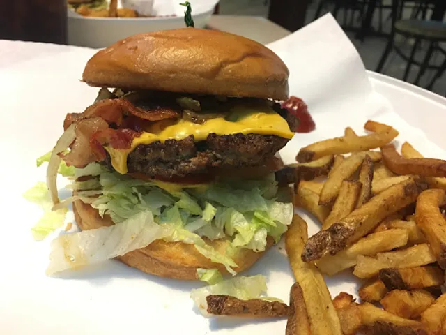 Chapps Burgers (Little Road)