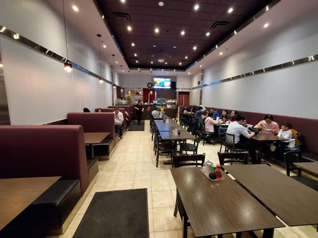 松屋 Pine House Cafe - Steeles