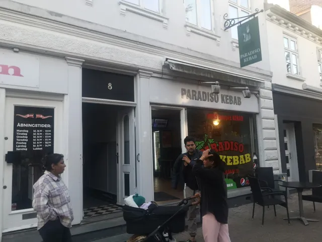 Paradiso Kebab Grill Restaurant