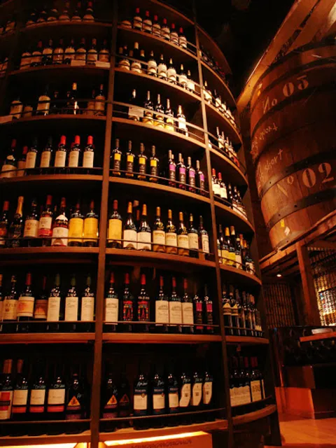 WINEHALL GLAMOUR Ginza