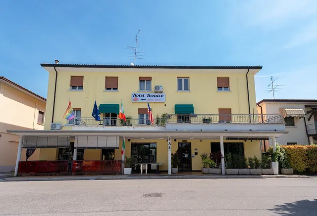 Hotel Benaco