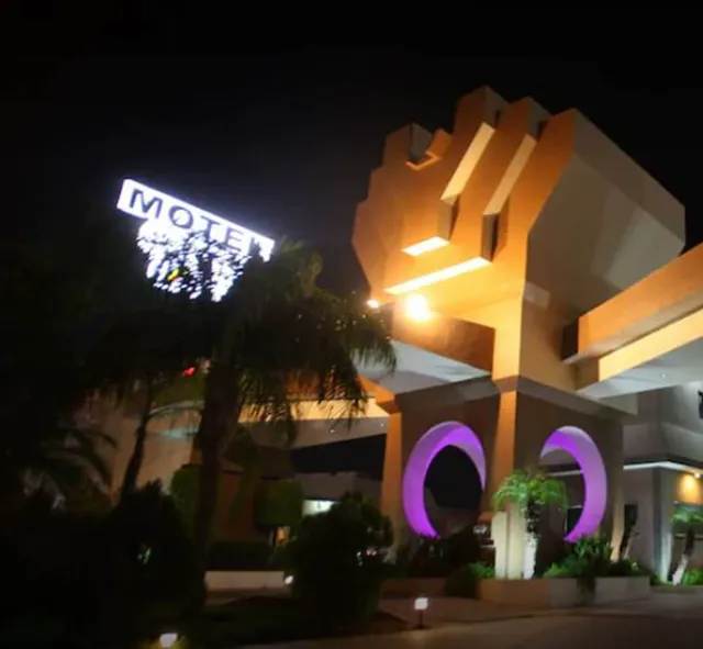 Auto Hotel Mediterraneo