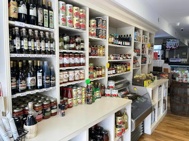 Rocco's Market & Deli