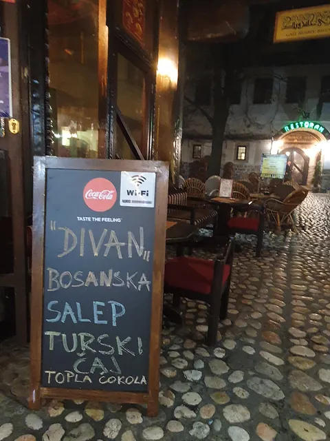 Caffe Divan