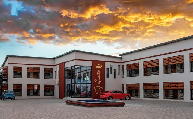 El Infinito Lifestyle