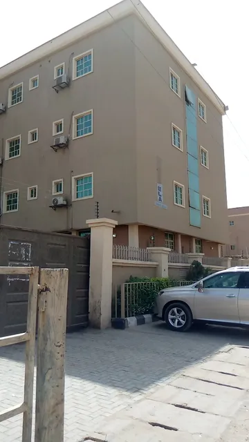 Mandela Hotels and Suites