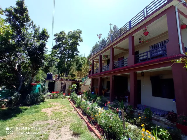 Flower House Homestay