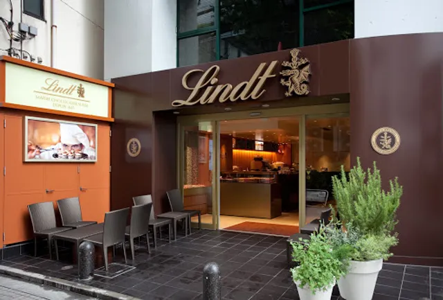 Lindt Chocolate Cafe - Kichijoji