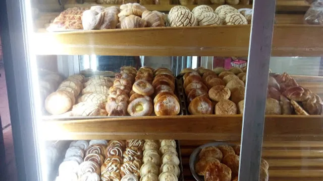 Panadería y pastelería "EL DIVINO REDENTOR"