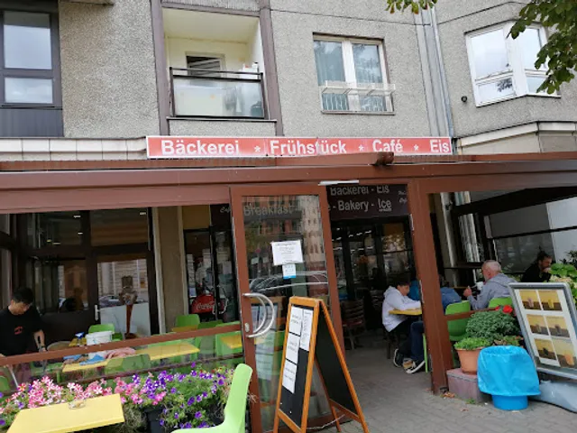 Bäckerei & Eiscafe, Breakfast Coffee - Bich Ha
