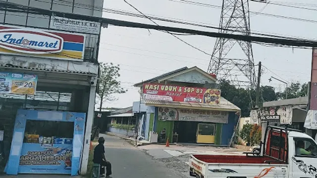 Nasi Uduk & Sop 83 Muncul