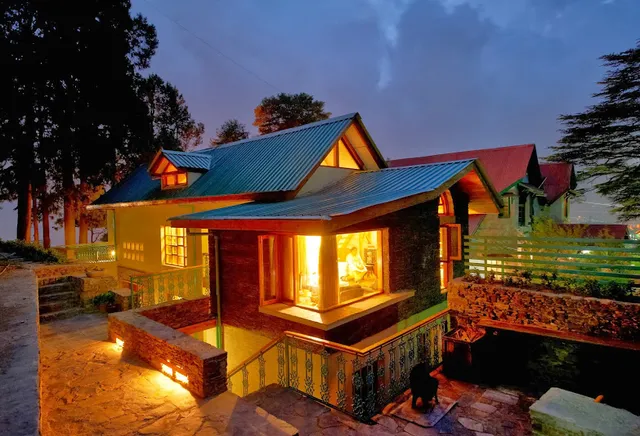 Ballyhack Cottage, Shimla amã Stays & Trails