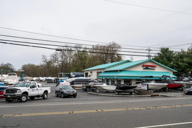 MarineMax Lake Hopatcong