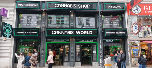 Souvenir Shop AM RING Vienna