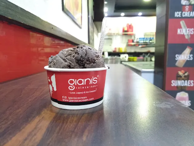 Giani's IceCream