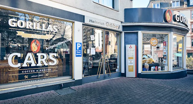 Gorillas and Cars Cafe` lounge - Mitsubishi Showroom