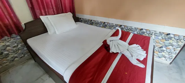 BHARAT SERVICE APARTMENTS -Guest House