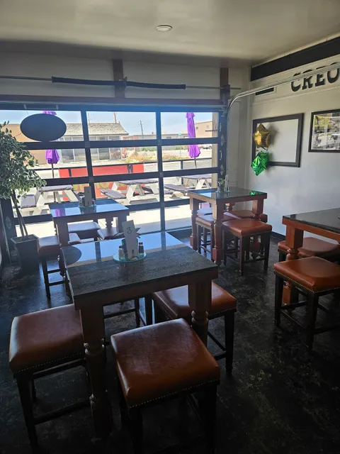 Creole & Sliders Cafe